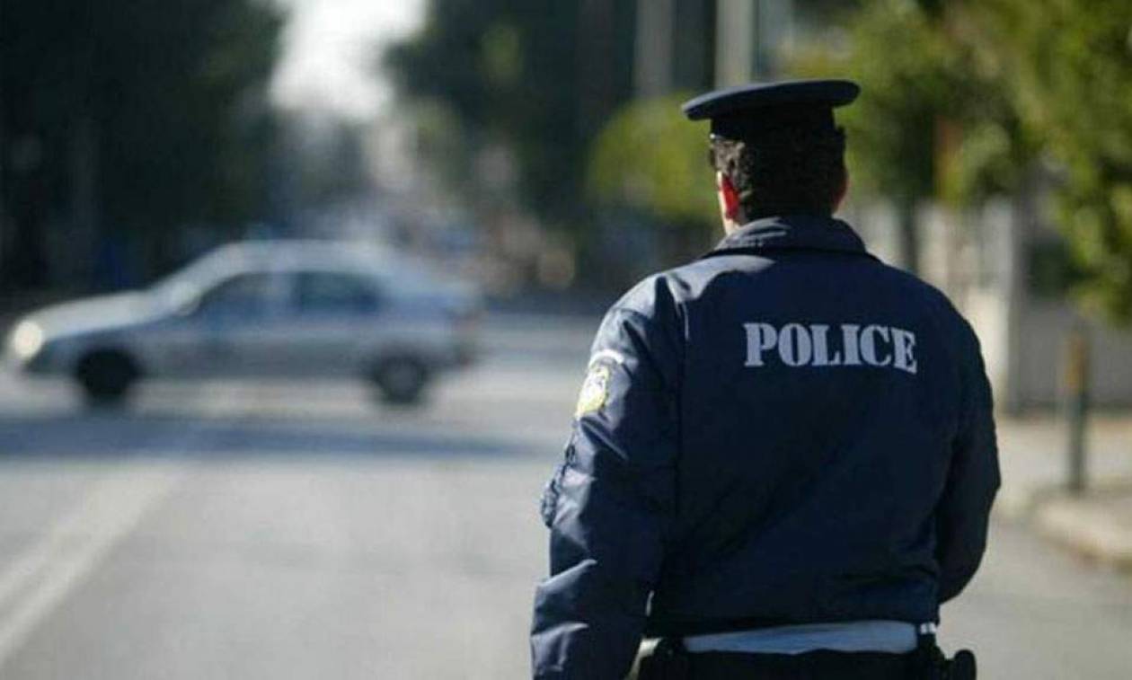 Συνελήφθη αστυνομικός για απάτες με αγοραπωλησίες αυτοκινήτων μέσω διαδικτύου