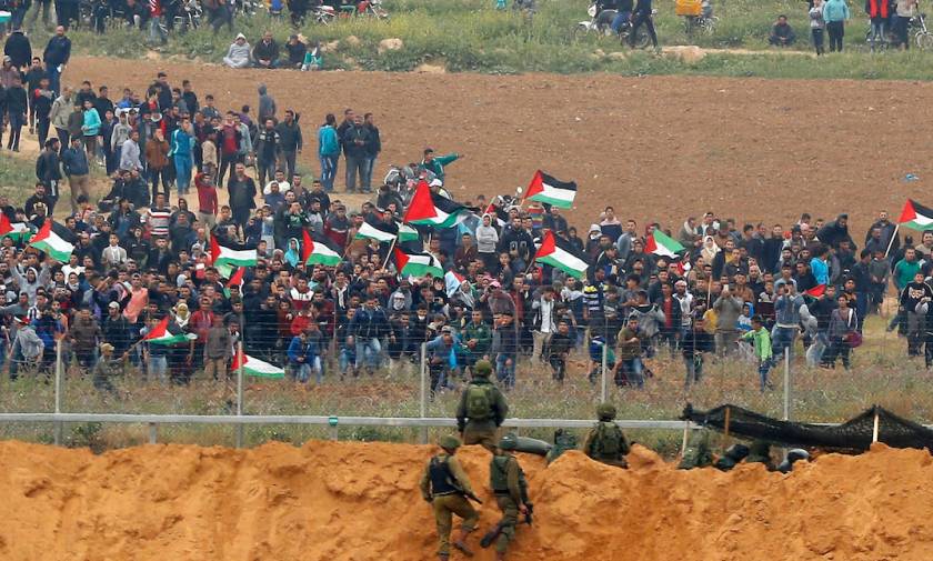 Γάζα: «Κινδυνεύουν όσοι πλησιάζουν τα σύνορα», απειλεί το Ισραήλ - Ένας ακόμη Παλαιστίνιος νεκρός