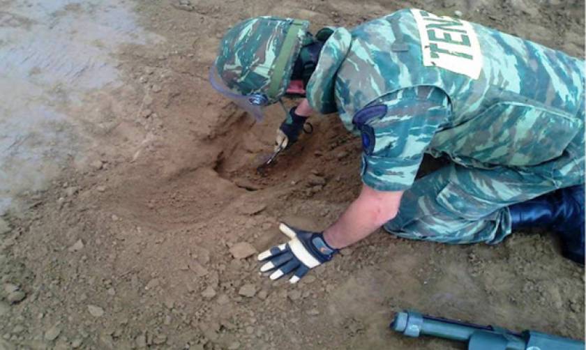 Βρέθηκε οβίδα στον κήπο του Προεδρικού Μεγάρου - Άμεση κινητοποίηση του Στρατού (pics)