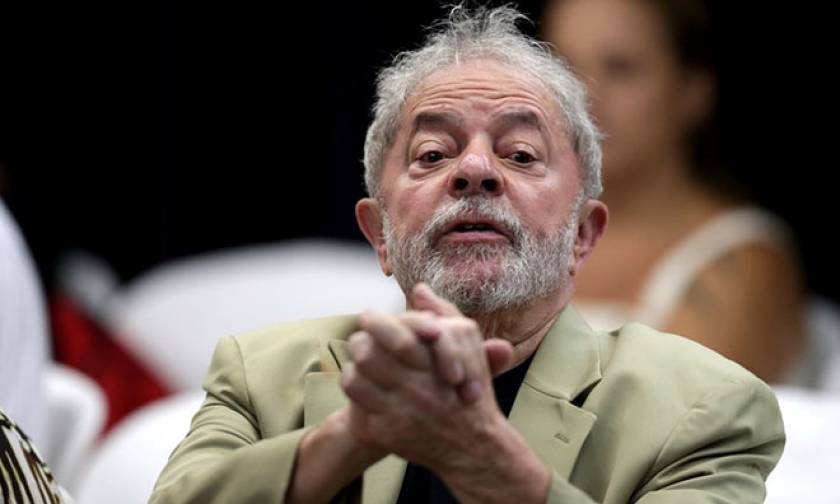 Βραζιλία: Υποστηρικτές του πρώην προέδρου Λούλα τον εμπόδισαν να παραδοθεί στην αστυνομία