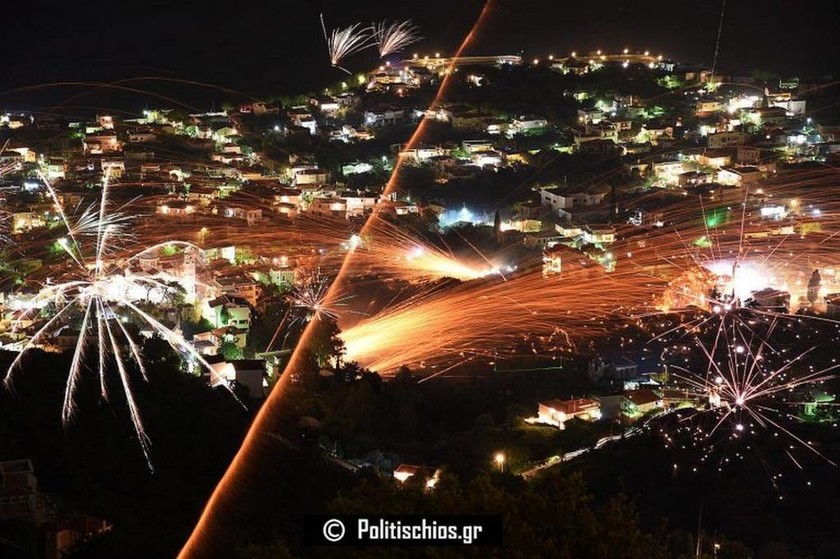 Πάσχα 2018 - Χίος: Εντυπωσιακός και στα μέτρα του ο φετινός ρουκετοπόλεμος (vid)