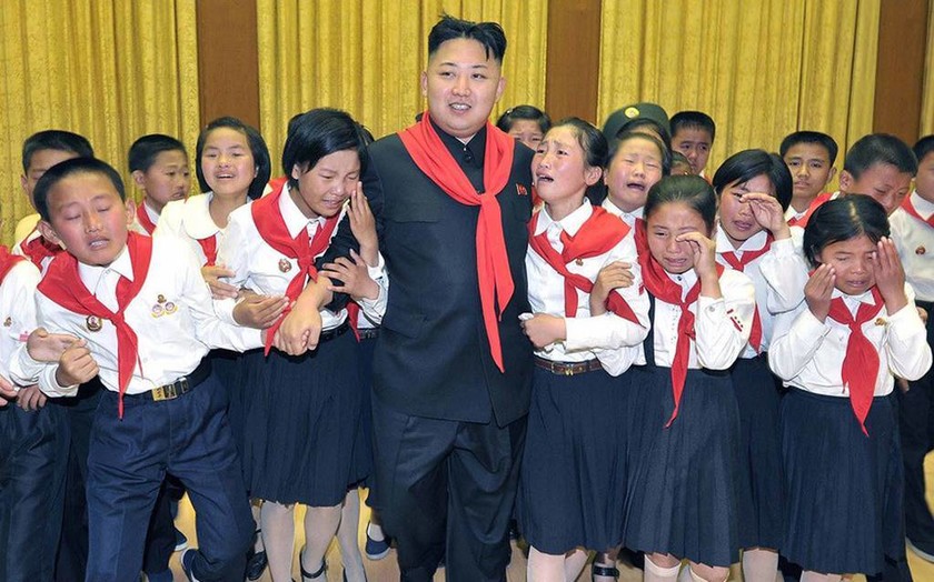 Ο Κιμ Γιονγκ Ουν σε εικόνες: Οι πιο παράξενες φωτογραφίες του πιο viral ηγέτη του πλανήτη