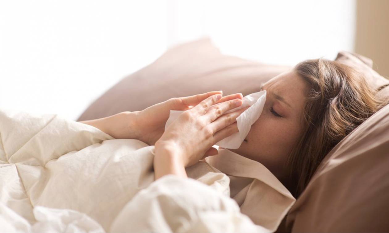 Μπούκωμα στην μύτη: Συμβουλές για να κοιμηθείτε πιο άνετα