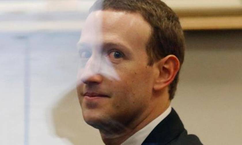 Facebook: Ο Ζούκερμπεργκ καταθέτει στο Κογκρέσο και ζητά συγγνώμη για το σκάνδαλο υποκλοπών