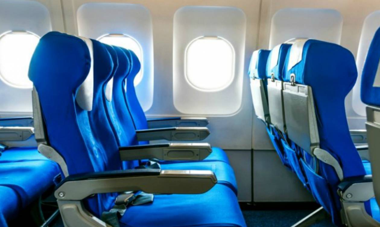 Έχετε αναρωτηθεί γιατί οι θέσεις στα αεροπλάνα είναι συνήθως μπλε;