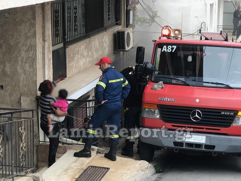 Πανικός στη Λαμία: Φωτιά σε διαμέρισμα με μικρά παιδιά (pics)