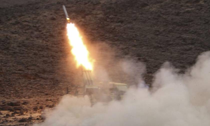 Υεμένη: Νέο πύραυλο εκτόξευσαν οι Χούτι προς τη Σαουδική Αραβία
