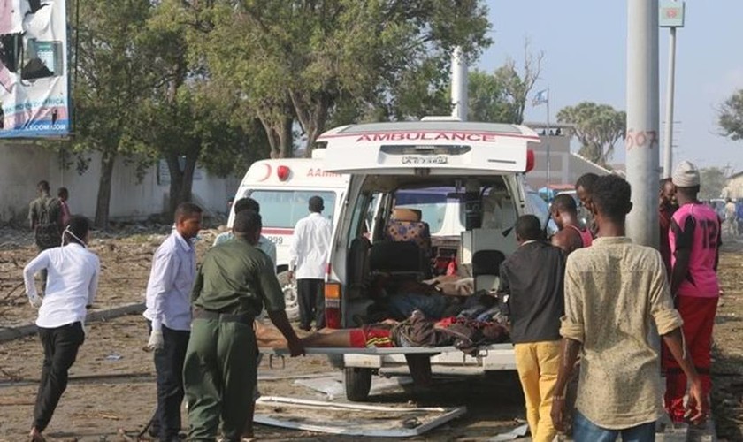 Εικόνες - Σοκ στη Σομαλία: Έκρηξη βόμβας σε ποδοσφαιρικό αγώνα - Τουλάχιστον πέντε φίλαθλοι νεκροί 