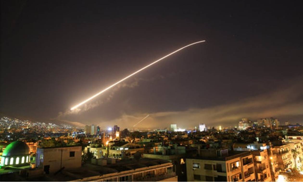 Συρία πόλεμος: Αυτός είναι ο λόγος που ΗΠΑ, Βρετανία και Γαλλία βομβάρδισαν τη Δαμασκό