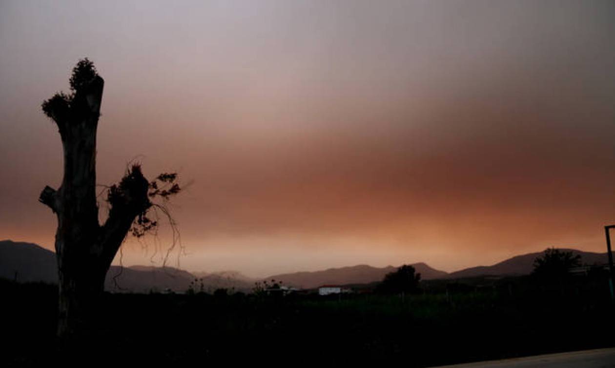 Καιρός σήμερα: Επιμένει η σκόνη από την Αφρική - Έρχονται λασποβροχές και καταιγίδες (pics)