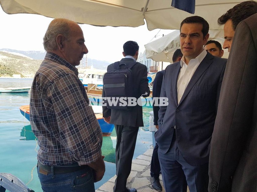 LIVE: Η επίσκεψη του Αλέξη Τσίπρα στο Καστελλόριζο - Αποστολή του Newsbomb.gr