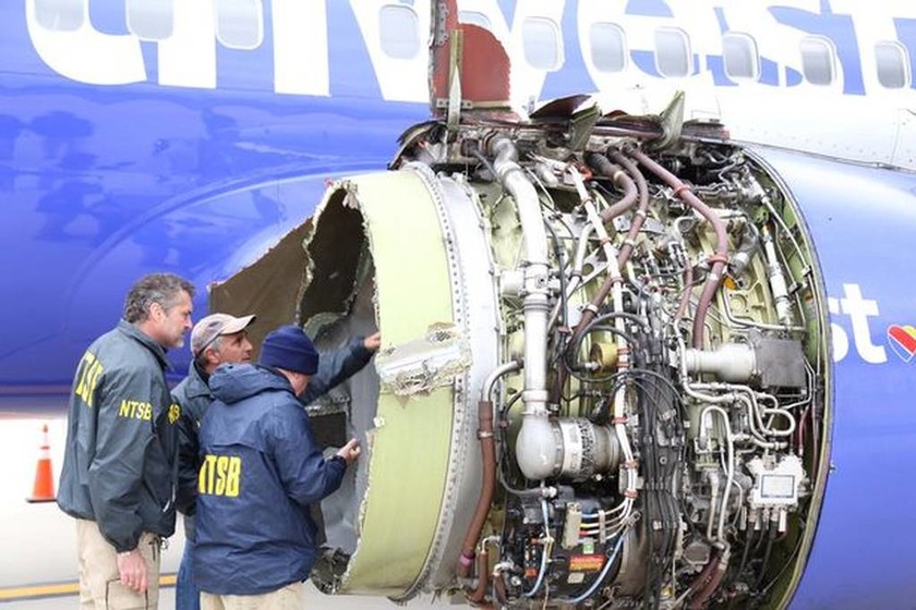 Έκρηξη σε αεροπλάνο: Φρικτός θάνατος γυναίκας – Τη «ρούφηξε» το σπασμένο παράθυρο