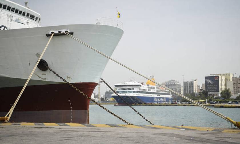 Απεργία ΠΝΟ: Έως την Παρασκευή δεμένα τα πλοία στα λιμάνια