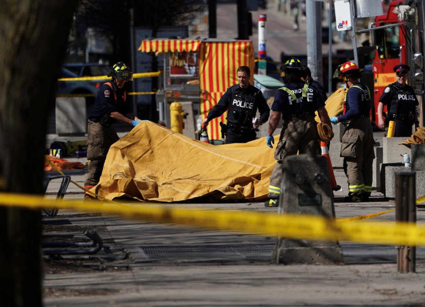 Πένθος στον Καναδά: 10 νεκροί και 15 τραυματίες ο απολογισμός του μακελειού στο Τορόντο (pics+vids)