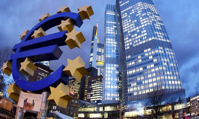 FT: Η ΕΚΤ πιέζει τη Γερμανία για τολμηρή ελάφρυνση του ελληνικού χρέους
