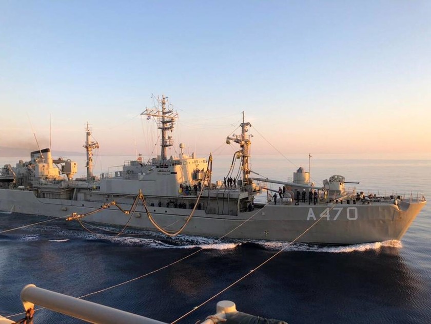Πολεμικό Ναυτικό: Τρομακτική επίδειξη ισχύος στο Αιγαίο μαζί με «βατράχια» και πεζοναύτες (pics)