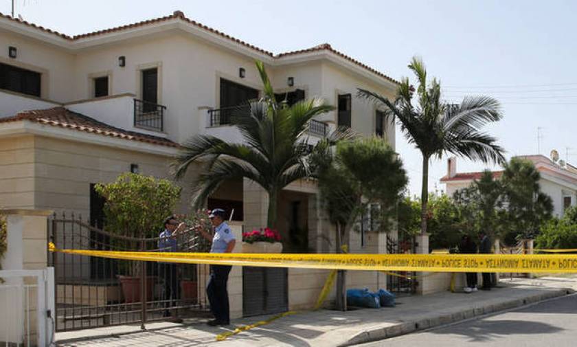 Διπλό έγκλημα στην Κύπρο: Αλληλοκαρφώματα των δύο αδελφών για το φόνο του ζευγαριού