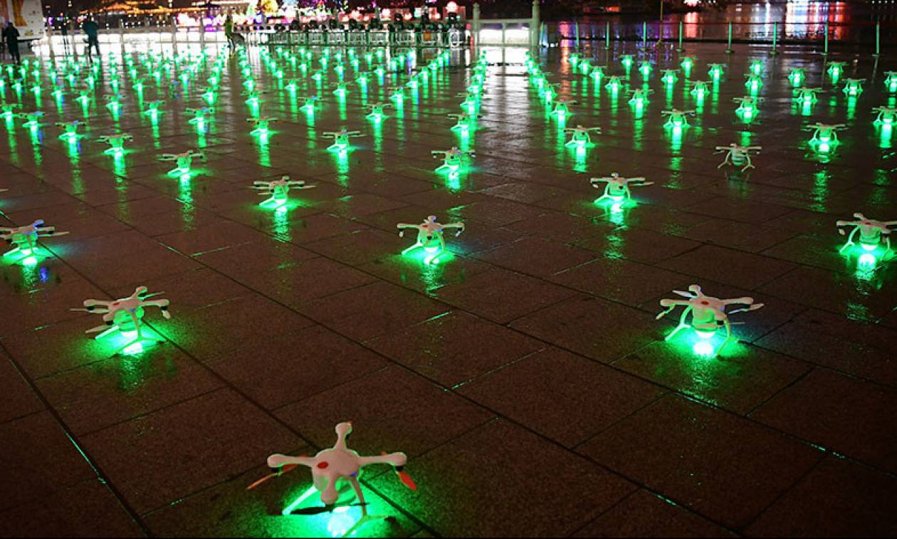 Παγκόσμιο ρεκόρ Γκίνες: 1.374 κινεζικά drones πέταξαν ταυτόχρονα