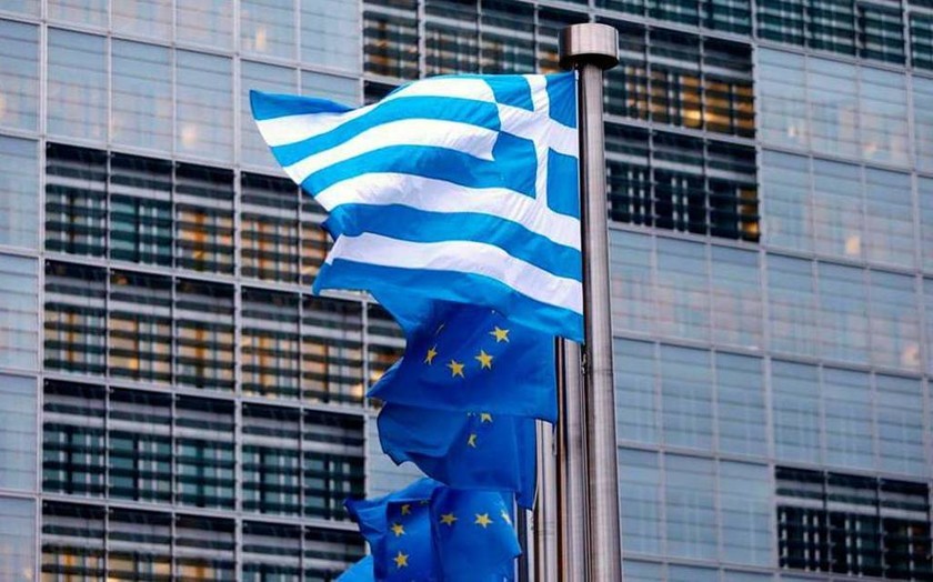 Κομισιόν: Χαμηλώνει τον πήχη της ανάπτυξης για την Ελλάδα 