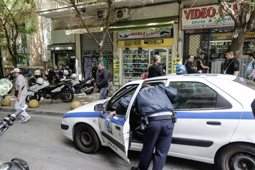 Συναγερμός για πυροβολισμούς στο κέντρο της Αθήνας (pics)