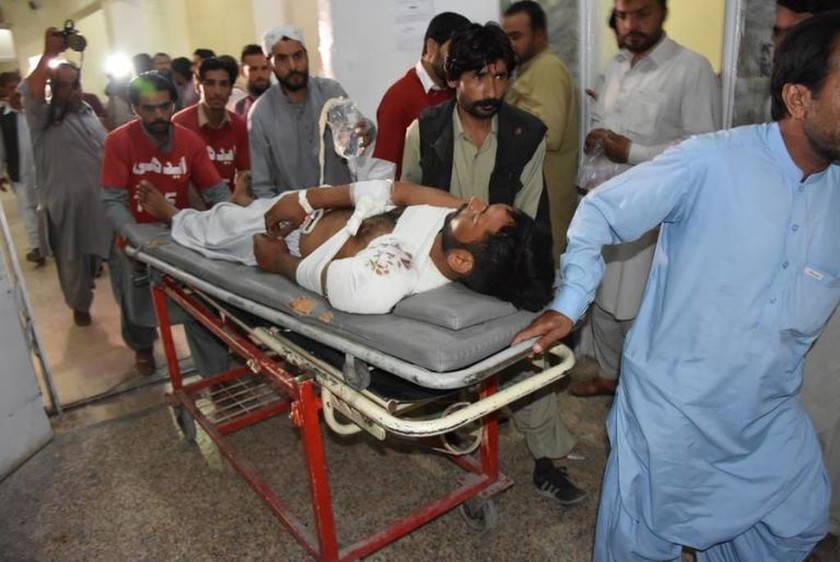 Τραγωδία στο Πακιστάν: 16 νεκροί από κατάρρευση ανθρακωρυχείου (pics)