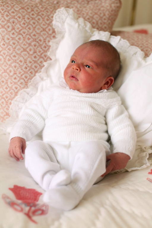 Αυτές είναι οι πρώτες φωτογραφίες του νεογέννητου πρίγκιπα Λούι!