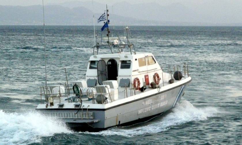 Κρήτη: Εντοπίστηκε το σκάφος με τους μετανάστες - Ρυμουλκείται στους Καλούς Λιμένες