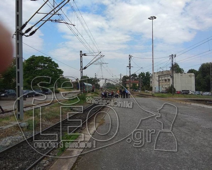 Καταγγελία: Δεν επέτρεψαν σε παραπληγικό στη Θεσσαλονίκη να ταξιδέψει με τρένο (pics)