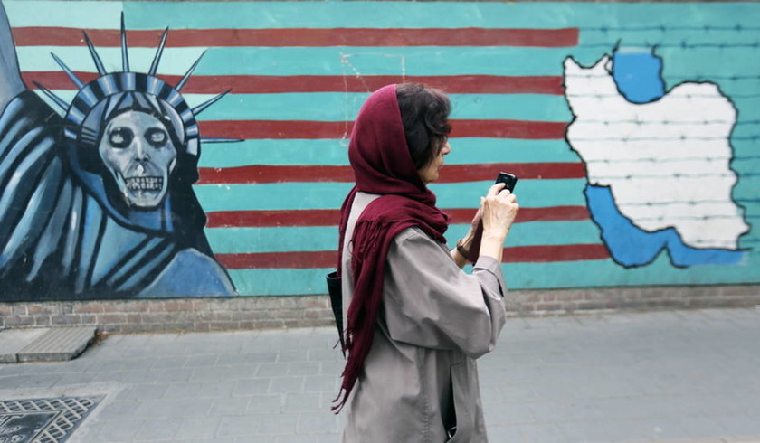 Η ώρα της κρίσης! Δείτε LIVE το έκτακτο διάγγελμα Τραμπ για το Ιράν (Vid)