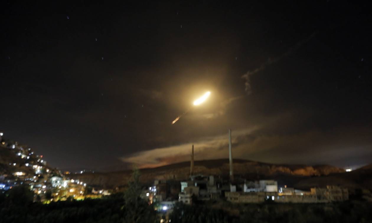Πόλεμος στη Μέση Ανατολή: Ιρανικές ρουκέτες κατά Ισραήλ - Αντεπίθεση με βόμβες κατά της Συρίας