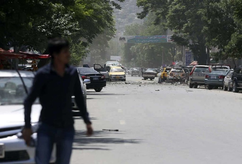 Αφγανιστάν: 10 νεκροί και 23 τραυματίες από επιθέσεις σε αστυνομικά τμήματα στην Καμπούλ