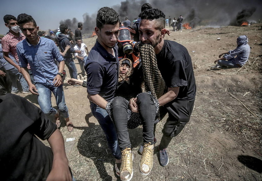 Στο αίμα βάφτηκε πάλι η Γάζα: Σκότωσαν Παλαιστίνιο διαδηλωτή την ώρα που έθαβαν τους νεκρούς 