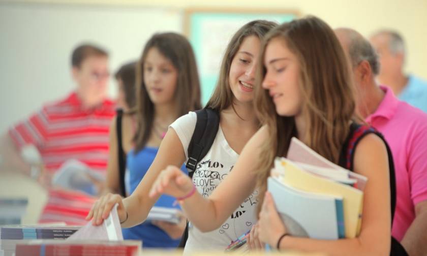Greek parents spend upwards of 3 billion euros annually for education