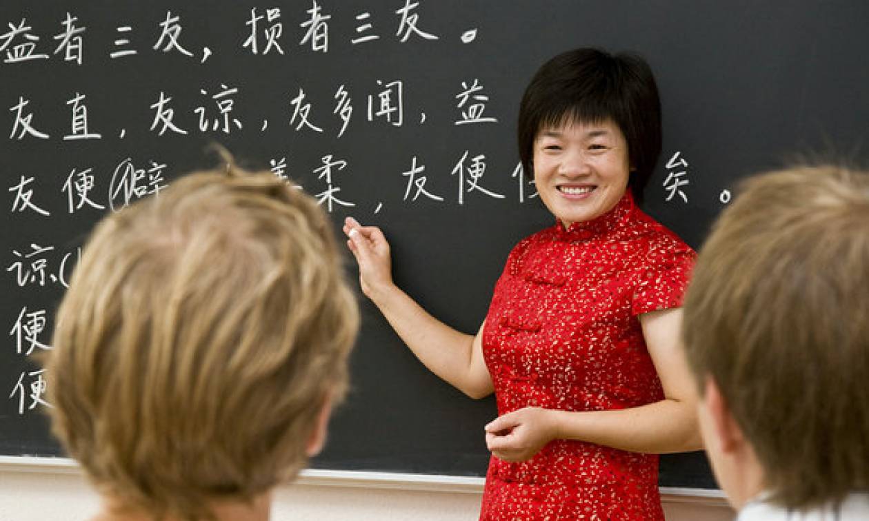 Μία Ρωσίδα «βάζει πλώρη» για τον τελικό διαγωνισμό της… κινεζικής γλώσσας στην Κίνα! (pic)