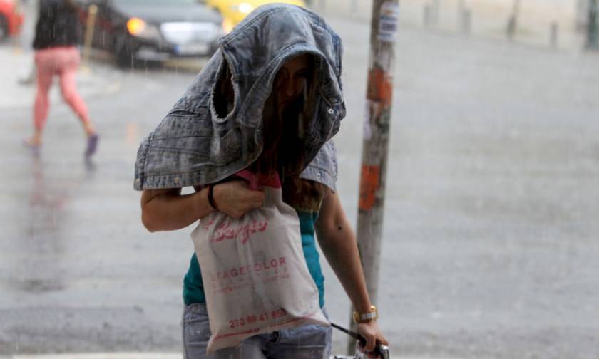 Καιρός: Νεφώσεις και λασποβροχές σήμερα - Σε ποιες περιοχές θα βρέξει