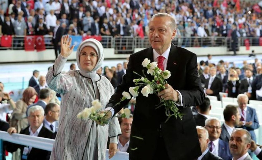 Ο Ερντογάν την... είδε αλλιώς: Θυμήθηκε τις γυναίκες και την… Ευρώπη! (video+pics)