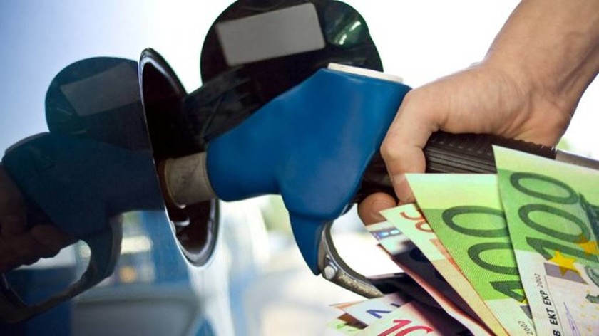 Απελπισία οι τιμές των καυσίμων: «Aγγίζει» τα 2 ευρώ η βενζίνη 