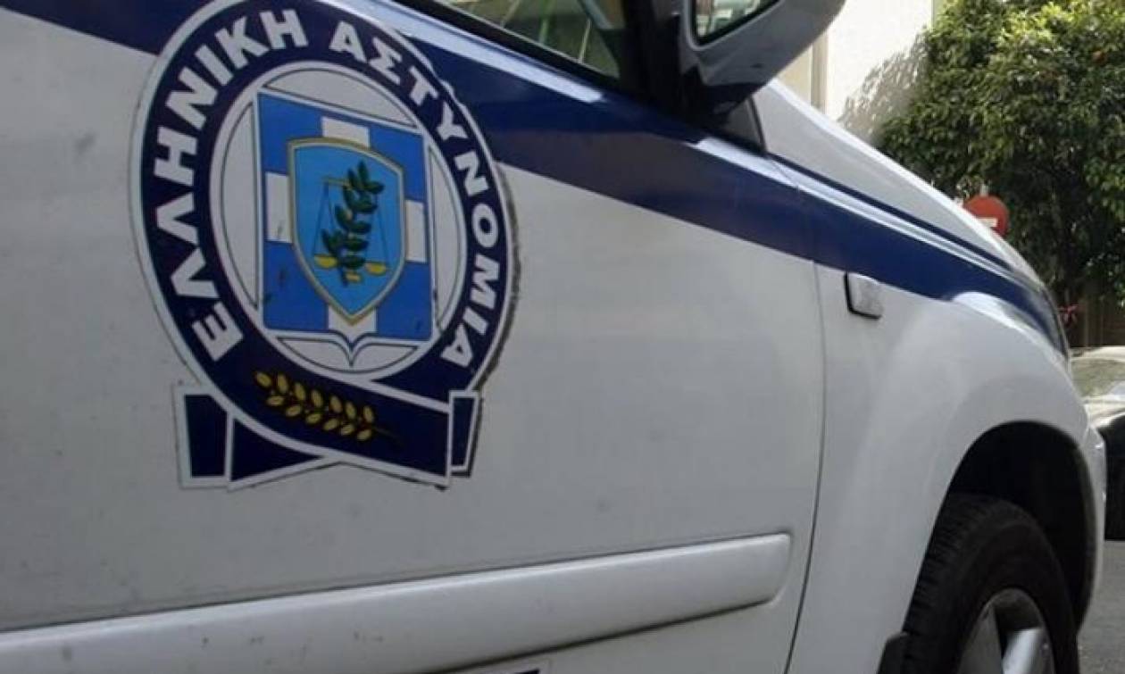 Χειροπέδες σε δύο ανήλικους που είχαν «ρημάξει» δεκάδες αυτοκίνητα στην Αθήνα
