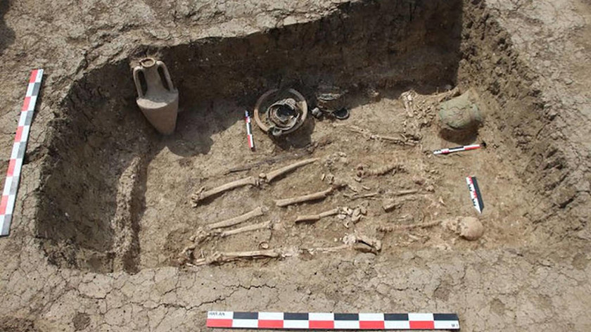 Αρχαία κορινθιακή περικεφαλαία εντοπίστηκε σε ανασκαφές στη Ρωσία (pics)