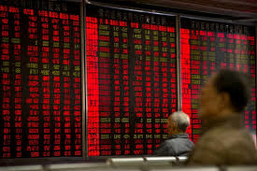 Wall Street: «Βουτιά» 400 μονάδων του Dow από την  ιταλική «καταιγίδα»
