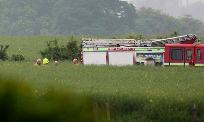 Βρετανία: Συντριβή ελικοπτέρου στο Νορθ Γιορκσάιρ - Νεκρός ο πιλότος (vids+pics)