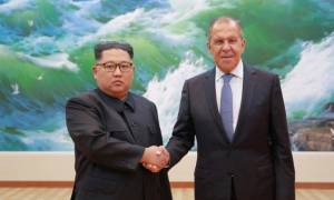 Βόρεια Κορέα: «Δεσμευμένος» στην αποπυρηνικοποίηση δηλώνει ο Κιμ Γιονγκ Ουν