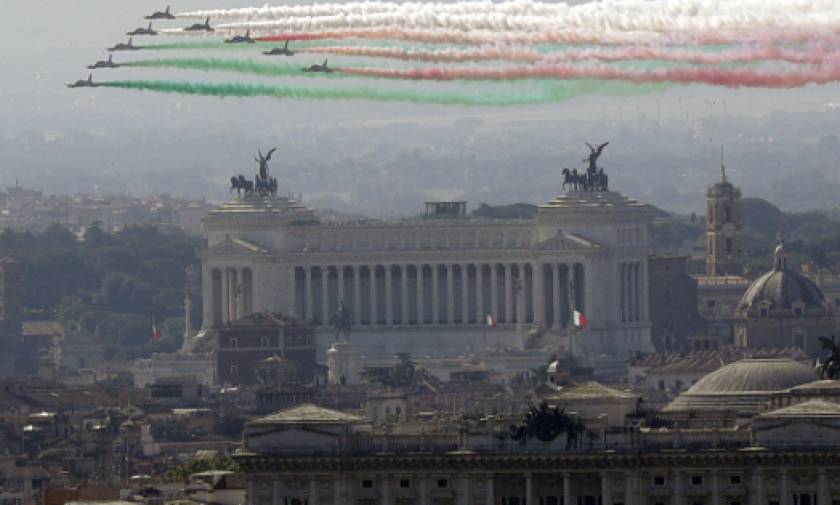 Ιταλία: Η πρώτη επίσημη εμφάνιση της νέας Κυβέρνησης - Γιορτή για τα 70 χρόνια δημοκρατίας