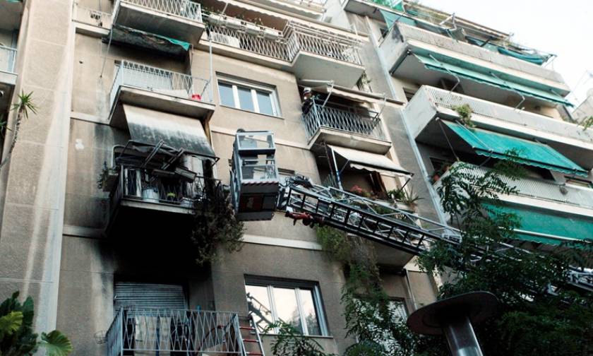 Πυρκαγιά σε διαμέρισμα στην Κυψέλη (pics)