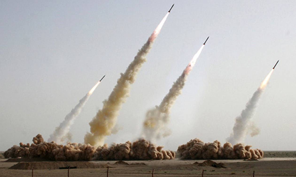 Προειδοποιητικό μήνυμα Ιράν: Αν επιτεθείτε θα απαντήσουμε με «βροχή» από βαλλιστικούς πυραύλους