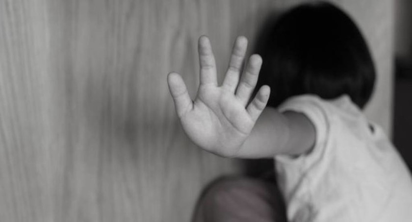 Σοκ στην Αχαΐα: Πα- τέρας βίαζε την κόρη του και ανήλικα παιδιά 