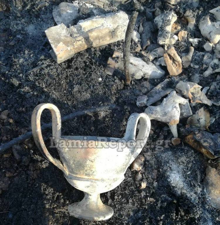 Φθιώτιδα: Απίστευτο! Η πυρκαγιά στην Αταλάντη αποκάλυψε κρυμμένα αρχαία αντικείμενα! (pics)