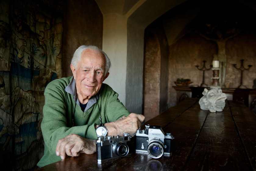 Πέθανε διάσημος φωτογράφος στα 102 του χρόνια – Δείτε φωτογραφίες του που άφησαν εποχή