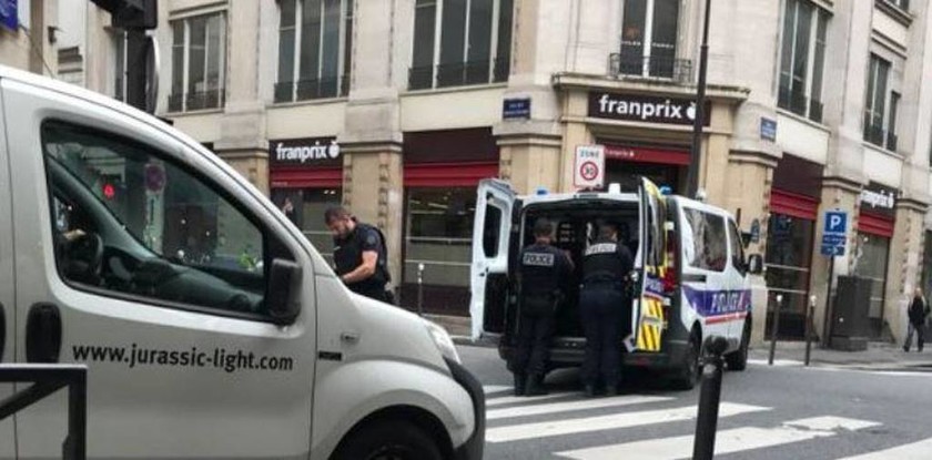 ΕΚΤΑΚΤΟ: Συναγερμός στη Γαλλία: Ένοπλη ομηρία στο Παρίσι 