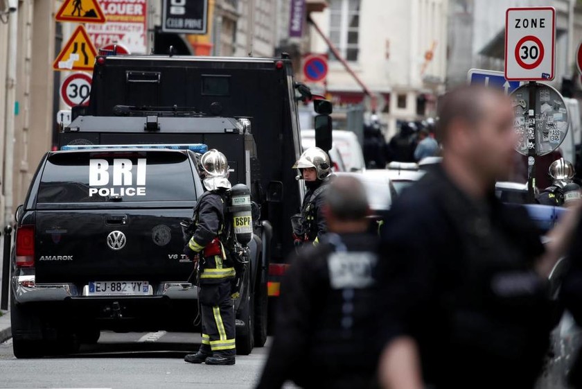 ΕΚΤΑΚΤΟ: Συναγερμός στη Γαλλία: Ένοπλη ομηρία στο Παρίσι 